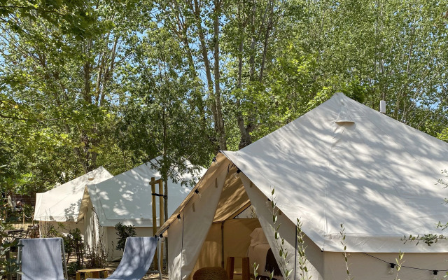 Ribes Apartamento con Jardín