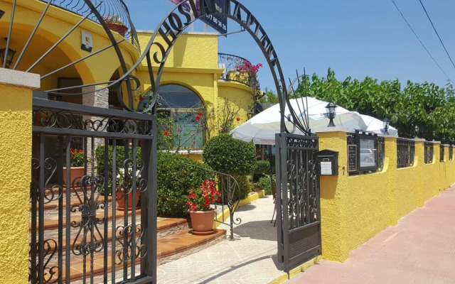 La Nova Tenalla - Adults Only