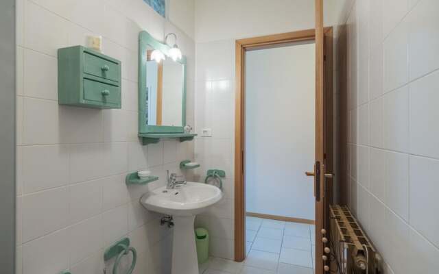 Interno 2 in Iseo With 1 Bedrooms and 1 Bathrooms