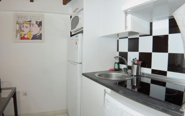 Estudio cercano a Plaza Castilla CBA6