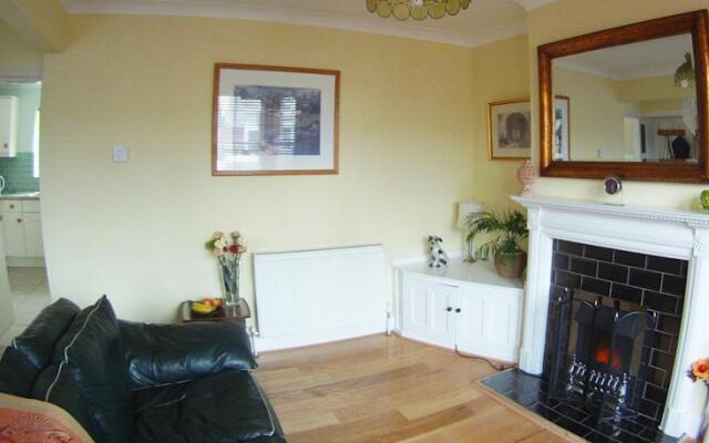 Aldershot House