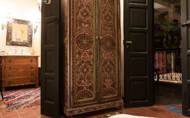 Aux 3 Portes