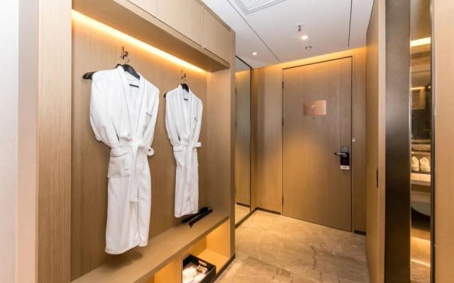 Ramada by Wyndham Zhumadian West Station