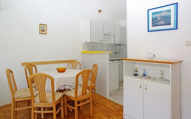 Velo - 10 m From sea - A1 Marija