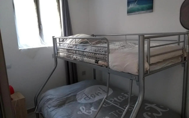 APT T3 n1 A 50M DE LA PLAGE et jardin