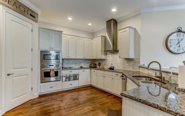 2106 Summerwoods