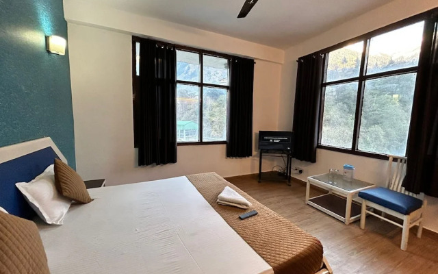 OYO 19766 Hotel Manali Palace