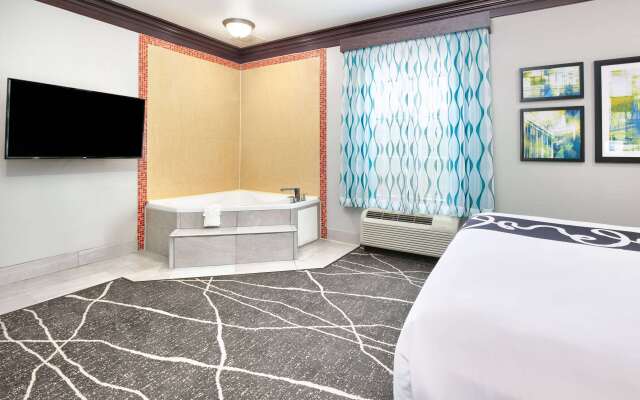 La Quinta Inn & Suites by Wyndham Little Rock - Bryant