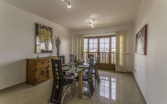 Villa Azure - LH122 By Villas Now Ltd