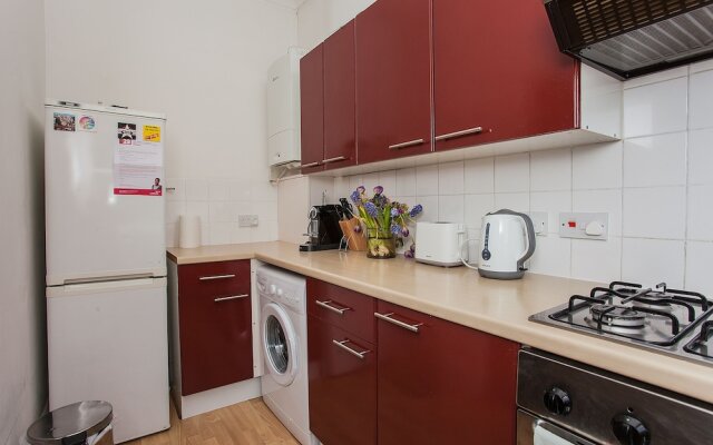 1 Bedroom Flat In Vibrant Brixton