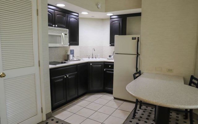 Radisson Plaza Hotel & Suites Kalamazoo