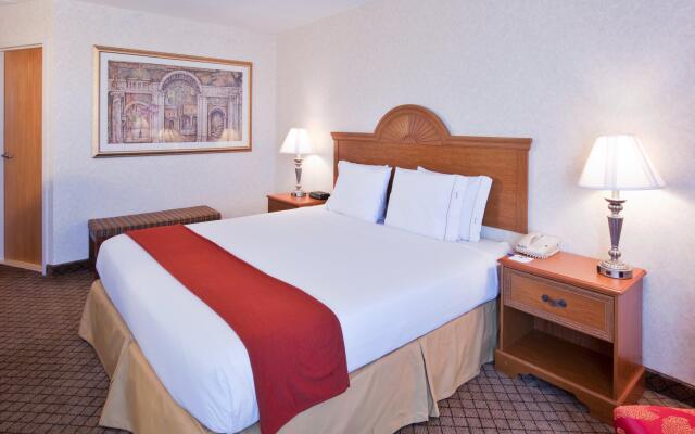 Holiday Inn Express Flint-Campus Area, an IHG Hotel