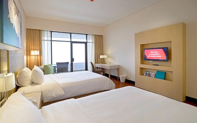 Surya Hotel & Cottages