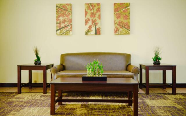 Red Roof Inn & Suites Commerce - Athens