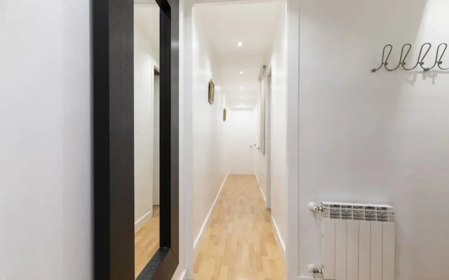 Ab Berlin Les Corts Apartment