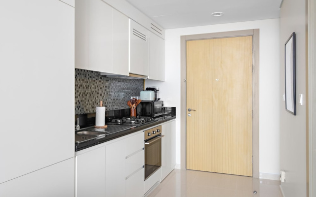 Silkhaus New High Floor Studio Aykon City