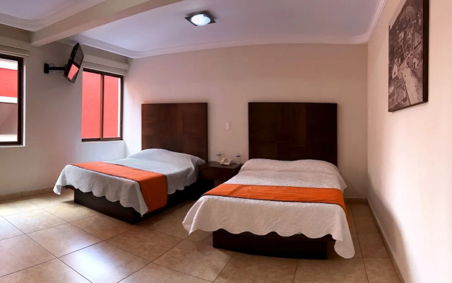 Hotel Real del Oro