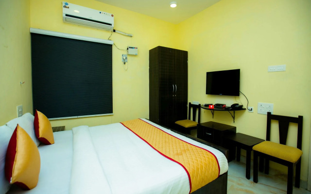 The ECR Grand Residency by OYO Rooms