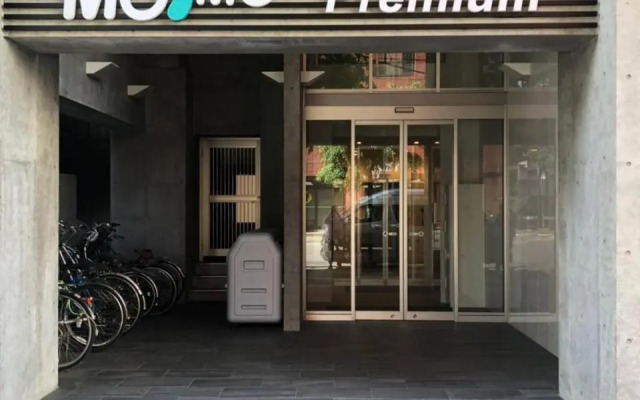 momo premium 803