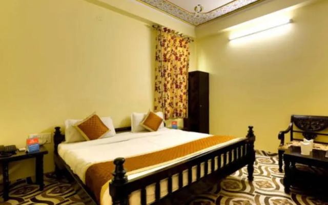 ZO Rooms SC Road Sindhi Camp