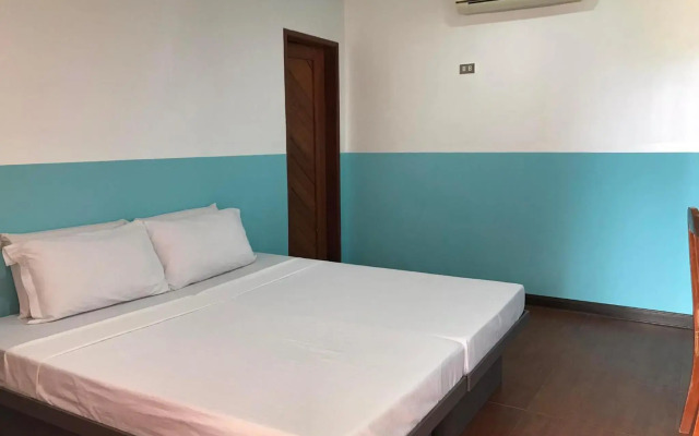 Garnet Hotel