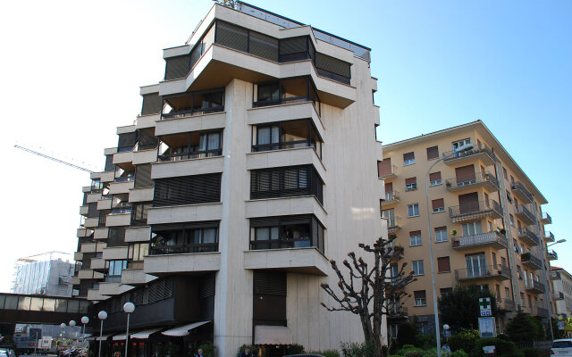 Residenza Cassarate Lago