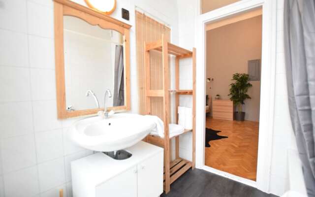 Budget Apartment by Hi5 - Nádor street