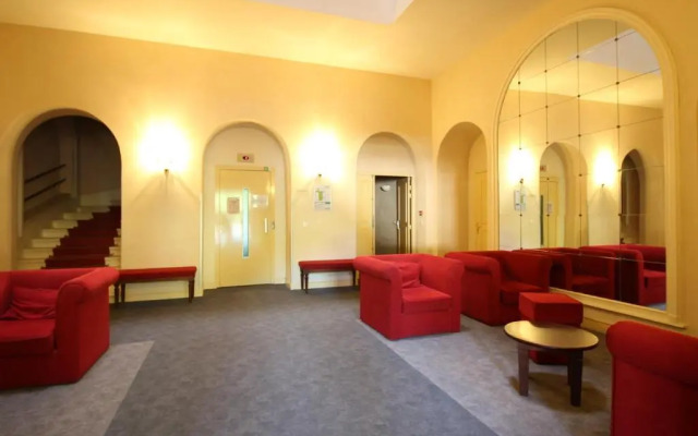 Appartement La Bourboule, 3 pièces, 4 personnes - FR-1-608-53