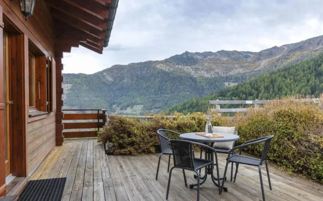La Taniere Cozy Chalet With Incredible Views and Parking