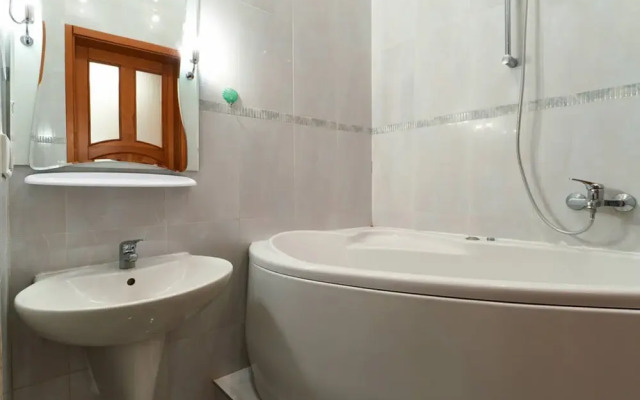 Home-Hotel Mikhaylovskiy per. 9B-1