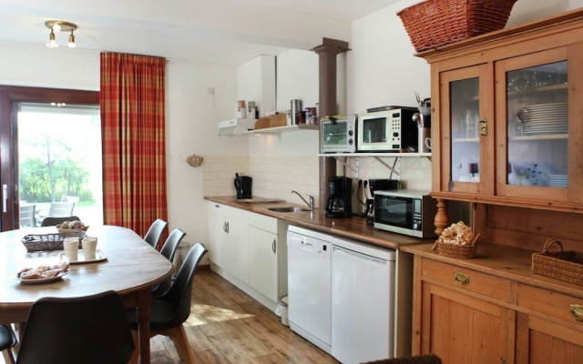 Farmhouse Appartment in Eede