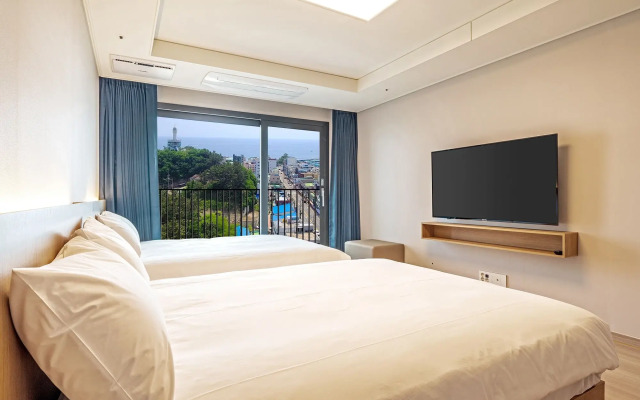 Sokcho I Park Suite Hotel and Residence