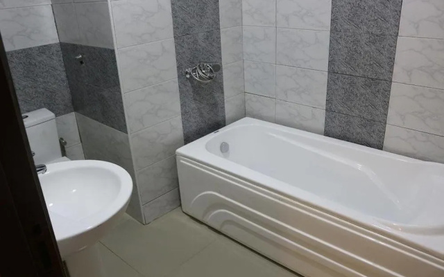 Roses Regency Hotel & Suites
