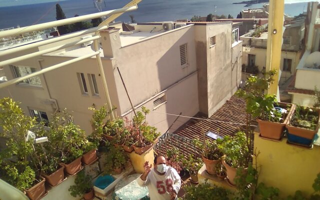 "room in Guest Room - Beautiful Double Room in Taormina"