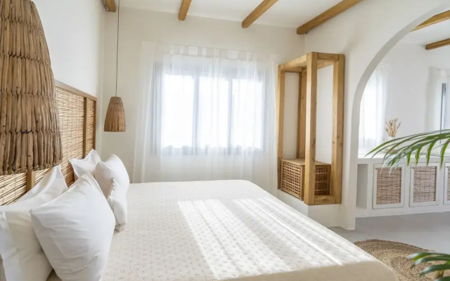Sirma Beach House