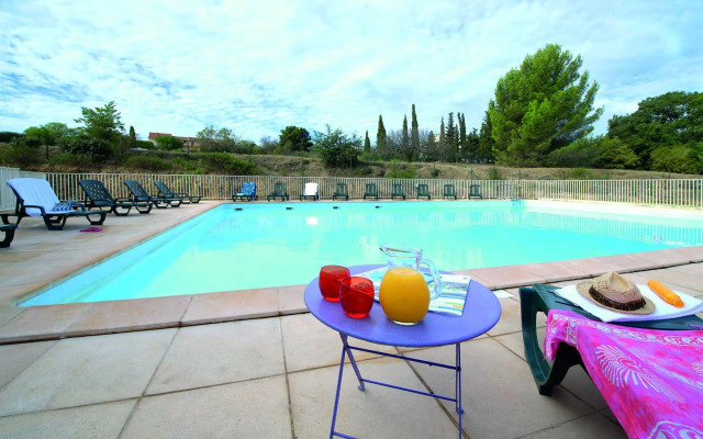 Comfort Aparthotel Six-Fours