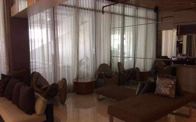 The Persimmon Cebu by Sleepingpong