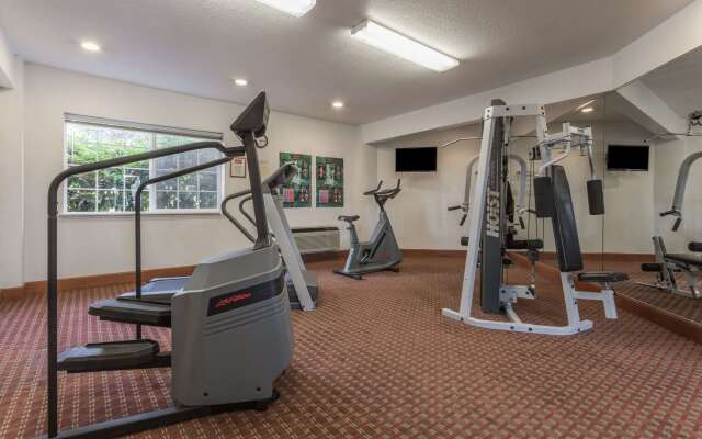 Ramada by Wyndham Portland