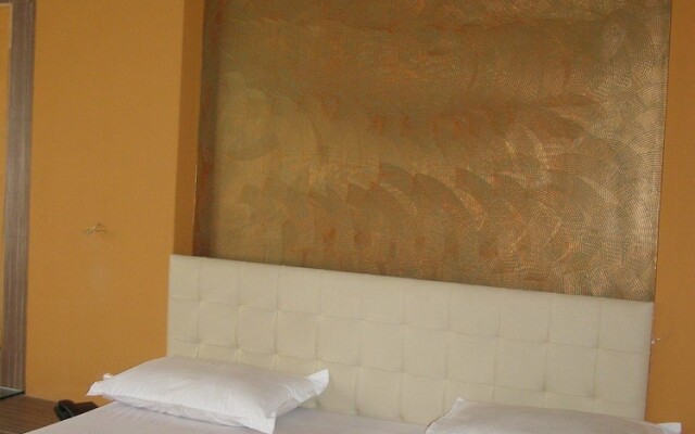 Hotel Sanai Residency