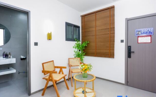 Runkai Homestay (Yingtianmen Branch)