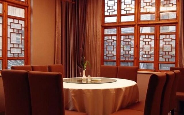 Wuyue Hotel Phoenix Branch