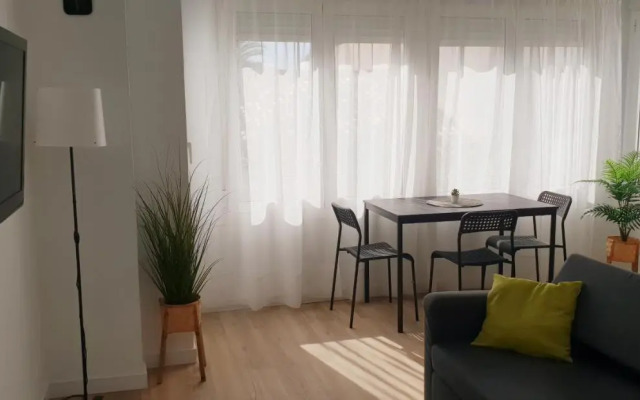 City & Beach Apartment