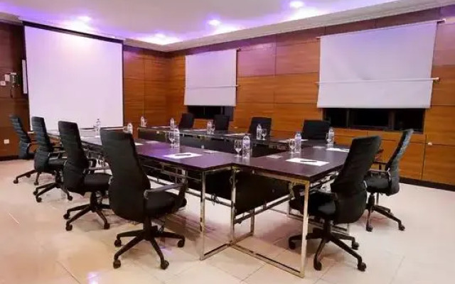 Multazam Hotel Solo