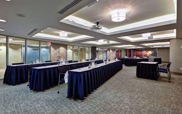 Radisson Blu Toronto Downtown