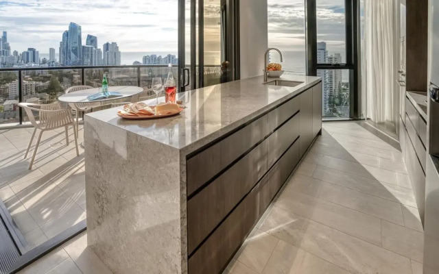 Encore Broadbeach