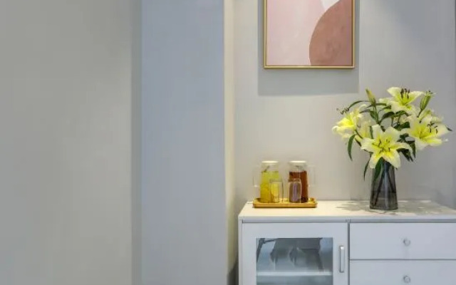 Woqu Service-Style Apartment (Shenzhen Liuxiandong)