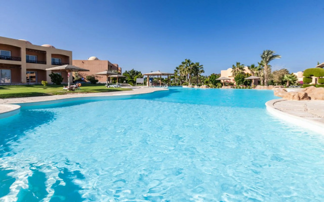 Wadi Lahmy Azur Resort