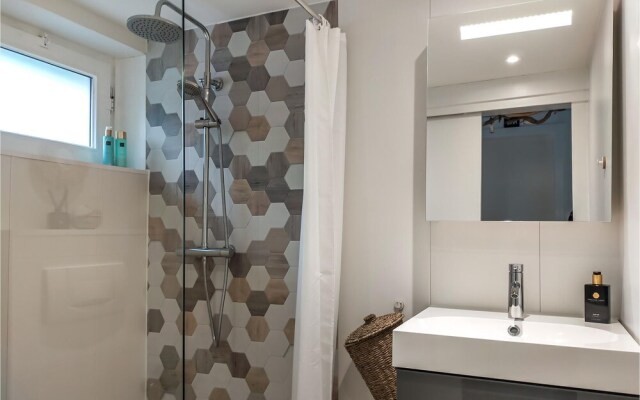 Awesome Home in Rekem-lanaken With 1 Bedrooms and Wifi