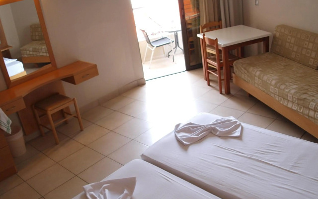 Saint Constantin Hotel