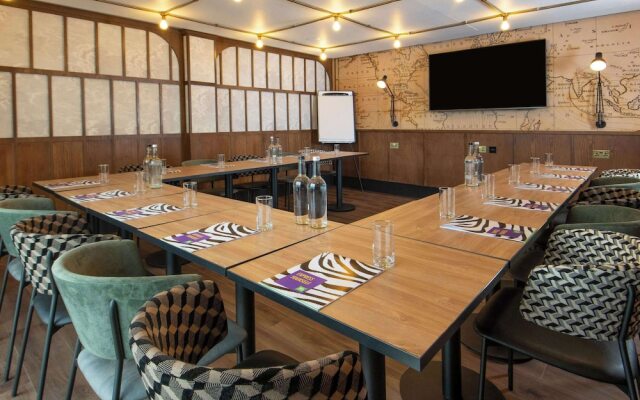 Ibis Styles London Gatwick Airport